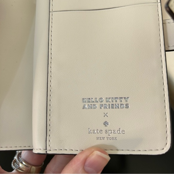 Hello Kitty And Friends x Kate Spade Medium Bifold Wallet Limited Edition - Picture 11 of 17